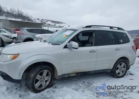 2009 Subaru Forester 2.5X из США, поврежденный, VIN JF2SH63699H763042